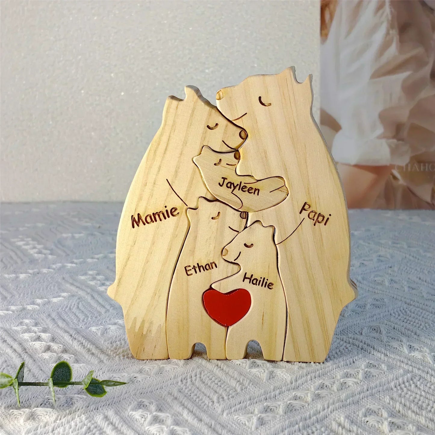 Personalisierbares Familienpuzzle aus Holz als Dekoration und Geschenk