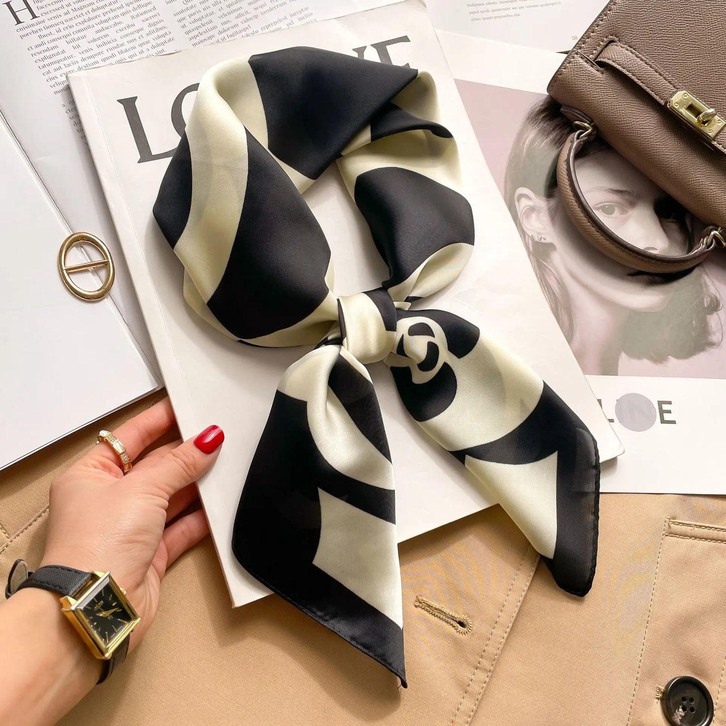 Modischer Hahnentritt Quadratschal für Damen – vielseitig tragbar