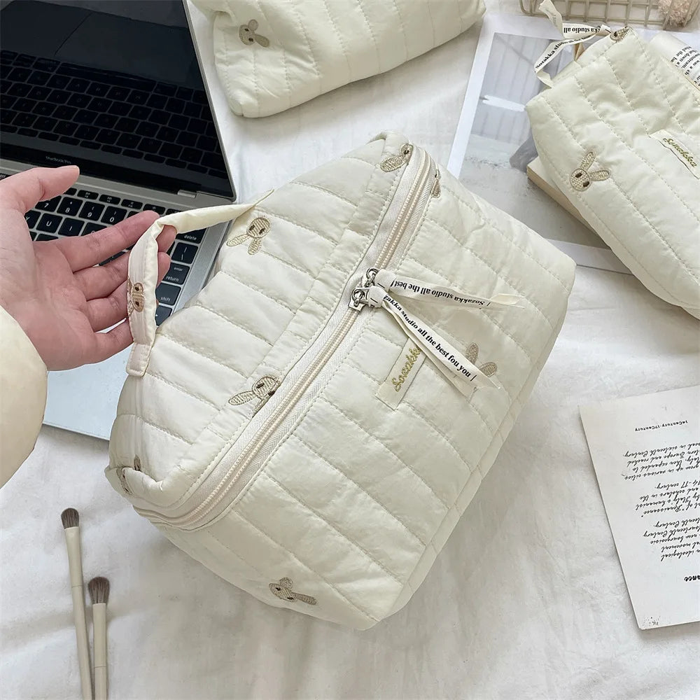 Praktische Kosmetiktasche aus weichem Baumwollstoff für Damen