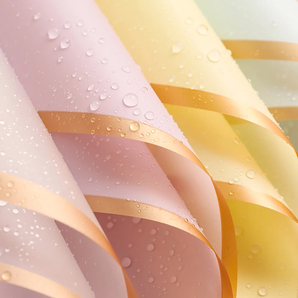 10 Blatt wasserfestes Blumen-Geschenkpapier mit goldenen Kanten für DIY-Feiern