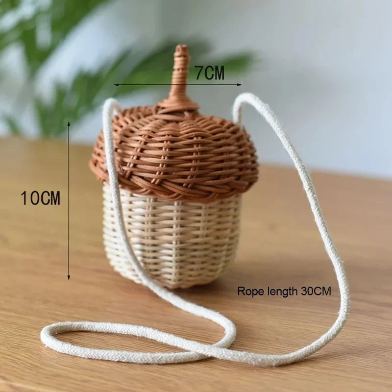 Handgewebter eichelförmiger Aufbewahrungskorb aus Rattan, klein - dekorativ