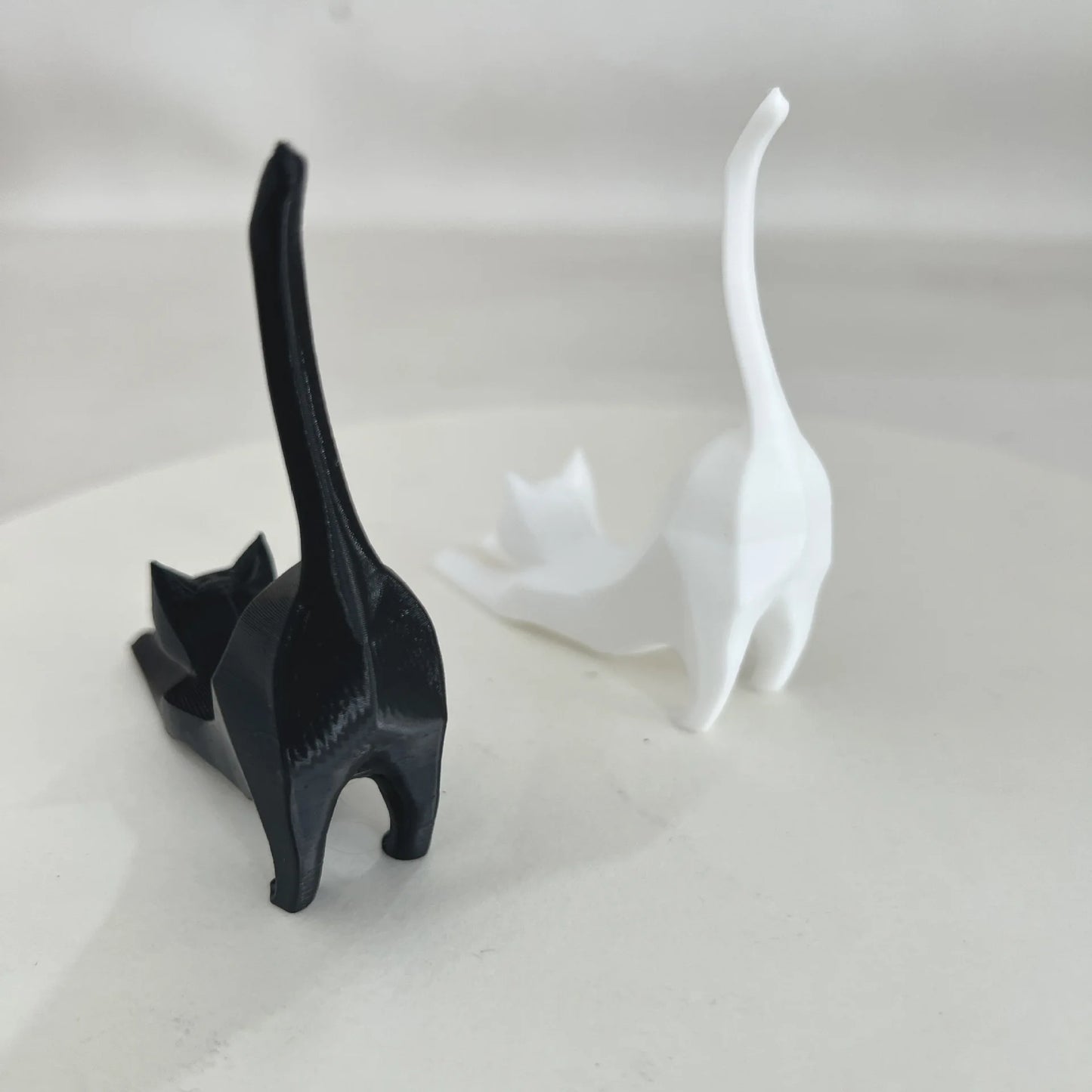 Moderne geometrische Katzenfigur Skulptur 3D Mini-Dekoration Resin