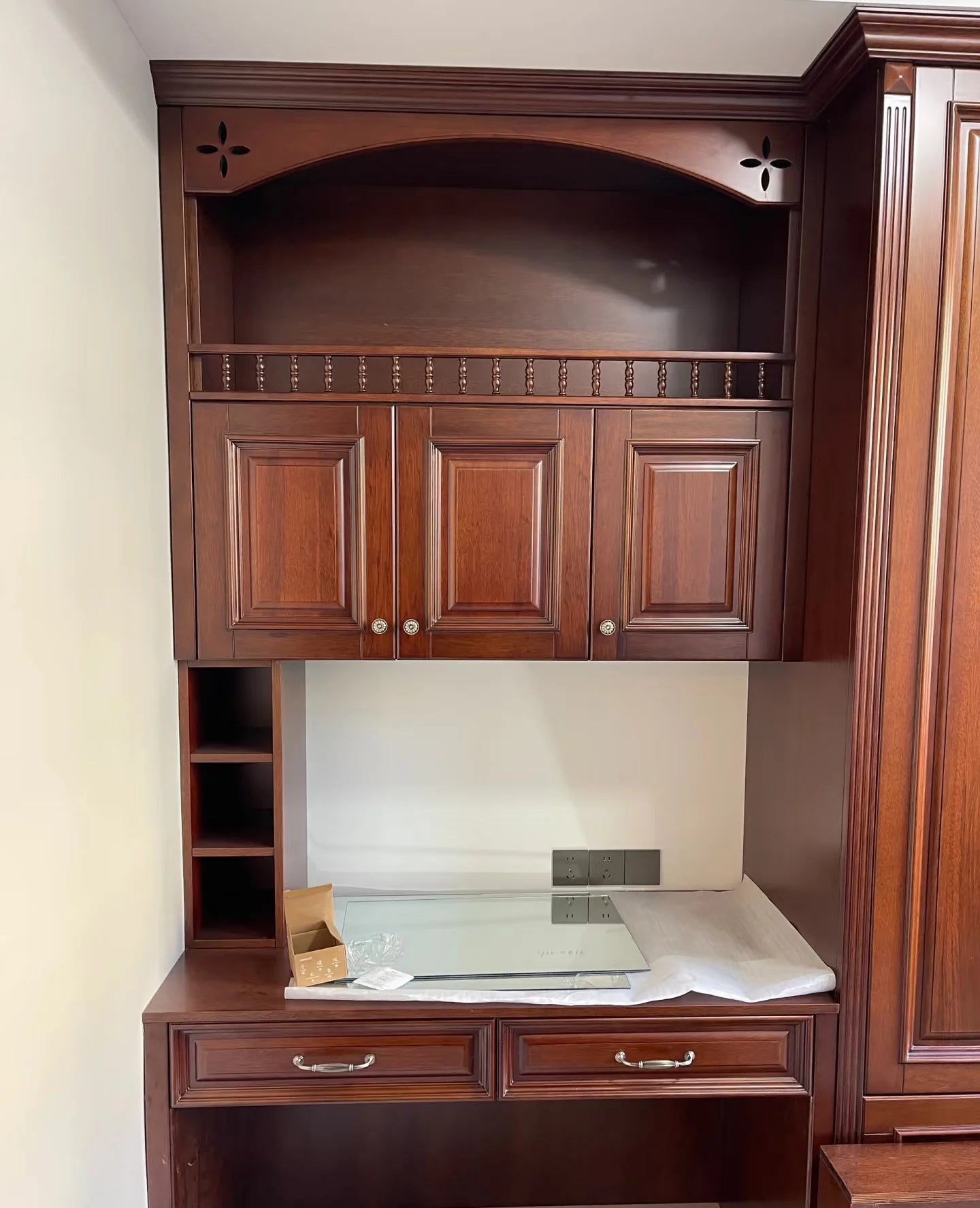 Holzapplikation Spindel Säule Dekoration für Möbel und Heim