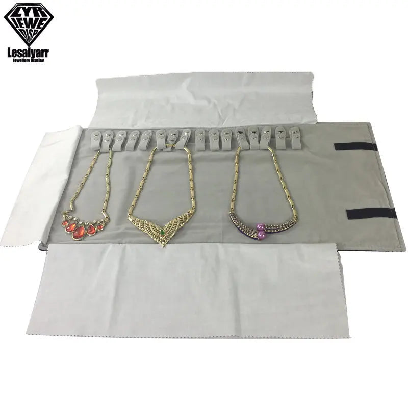 Praktische Samt Schmuckrolle für Ketten & Armbänder Reiseorganizer