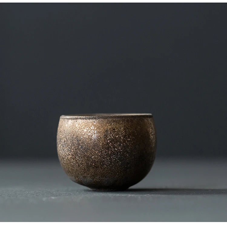 Handgemachte Keramik Teetasse mit Retro Vergoldung