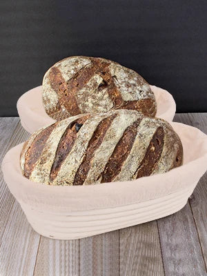 Handgefertigter Brotkorb aus natürlichem Rattan für Teiggärung