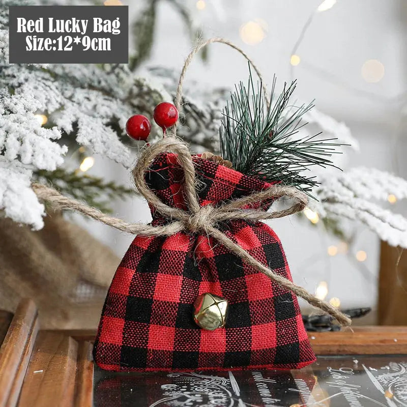 Kleiner künstlicher Sisal Weihnachtsbaum als charmante Tischdeko