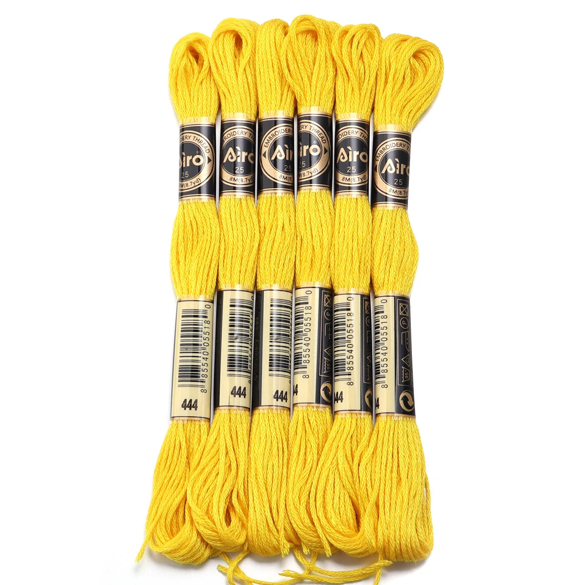 Umfangreiches Set Stickgarn für Handarbeiten mit bunten Farben