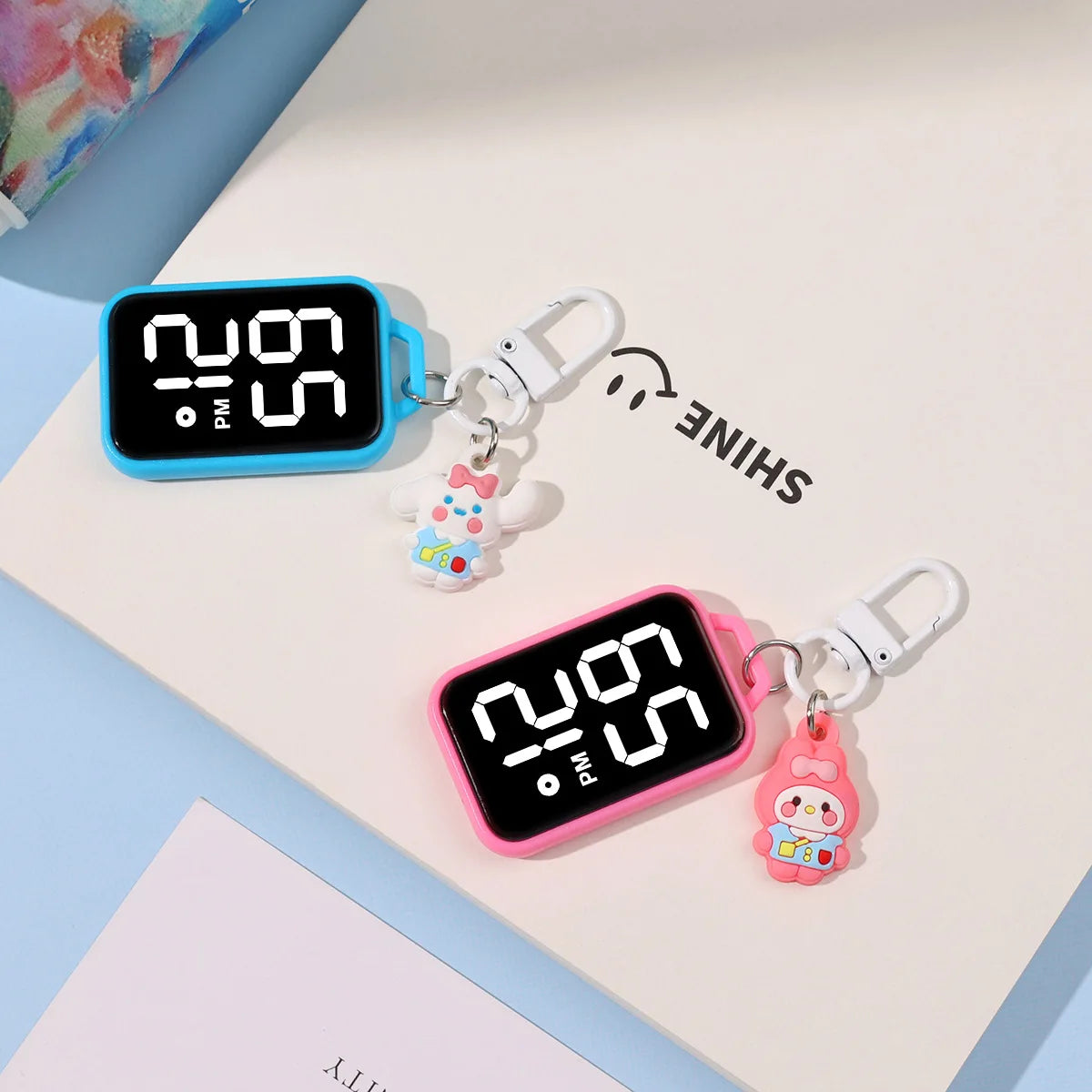 Stilvolle Digitale LED Anhängeruhr mit Touchscreen Anzeige