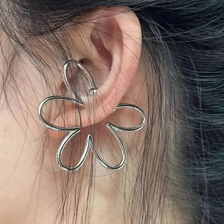 Trendy Silberfarbener Ohr Clip Geometrisch kein Piercing nötig