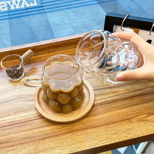 Vielseitige Glastasse in Traubenform für Genuss und besondere Momente