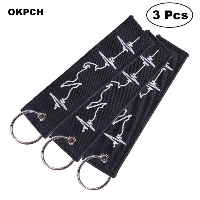 3-teiliges Schlüsselanhänger Set Bestickte Metallanhänger für Autos Motorräder