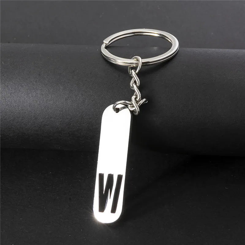Edelstahl A-Z Buchstaben Schlüsselanhänger Metall Charm Unisex Geschenk
