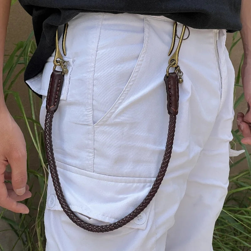 Robuster Punk Stil Leder Schlüsselanhänger mit Metallkette