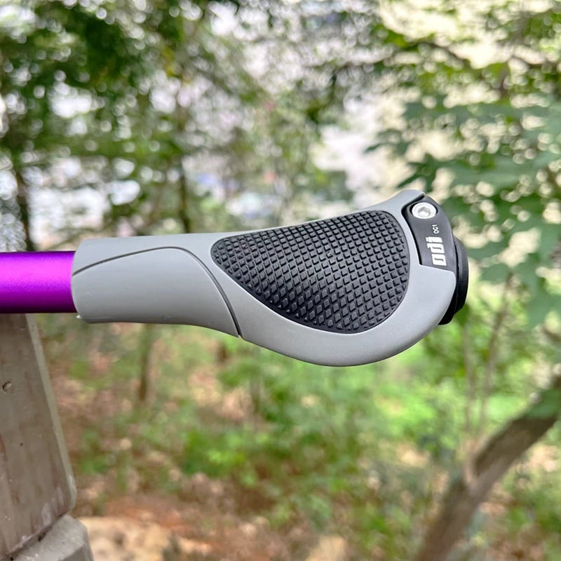 Ergonomische Fahrradgriffe mit rutschfestem Gummi und großem Pad
