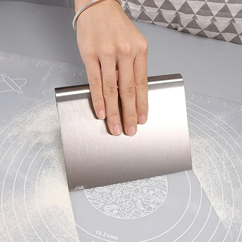 Edelstahl Skala Kuchenschaber für präzises Backen und Dekorieren