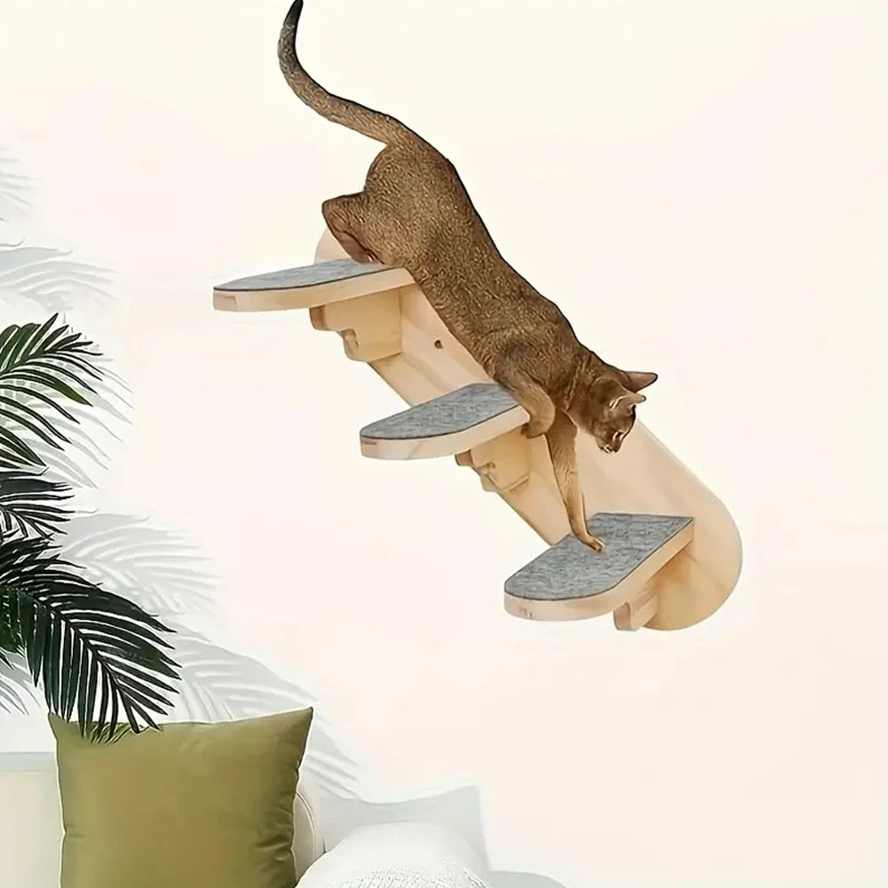 Schwimmende Wand-Katzentreppenstufe aus Holz mit weichen Polstern