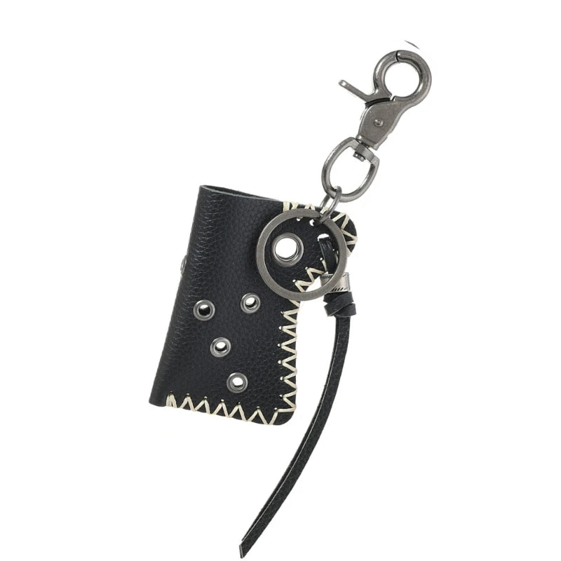 Lederschlüsselanhänger im Retro Stil mit robustem Edelstahlverschluss