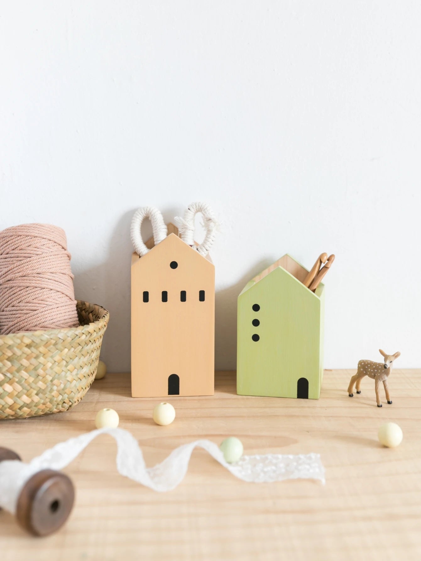 Praktischer Holz Stifthalter für Schreibtisch und Büro