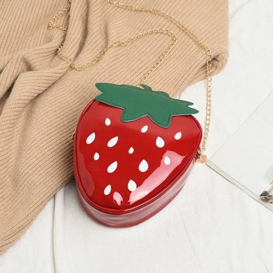 Niedliche Damen Schultertasche in Erdbeerform aus Lackleder für Sommer