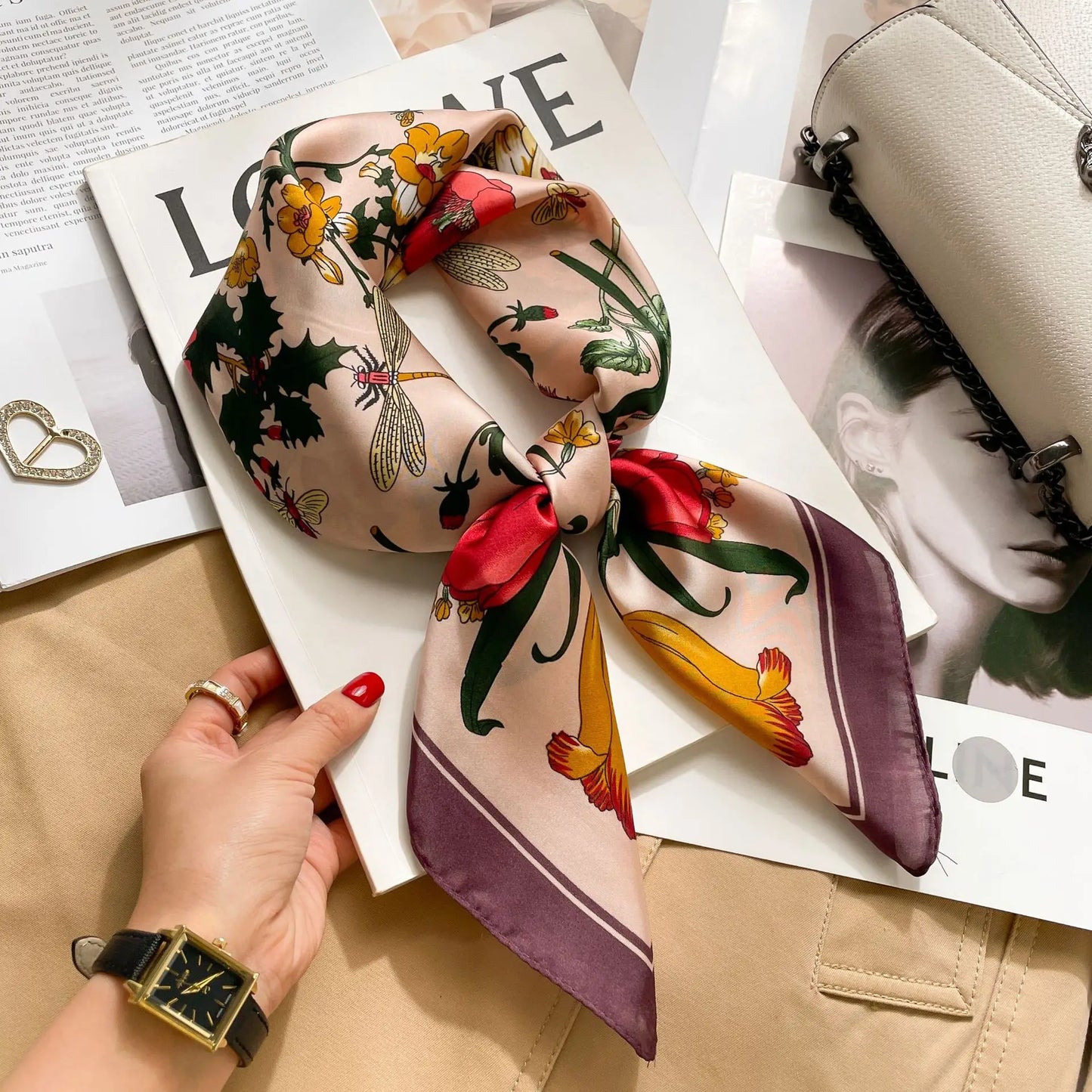 Vielseitiger 70x70 cm Damen Schal aus seidigem Polyester – stilvoll - leicht