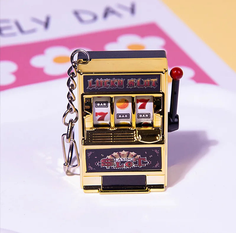 Lustiger Mini Slot Maschine Schlüsselanhänger für Spiele-Liebhaber