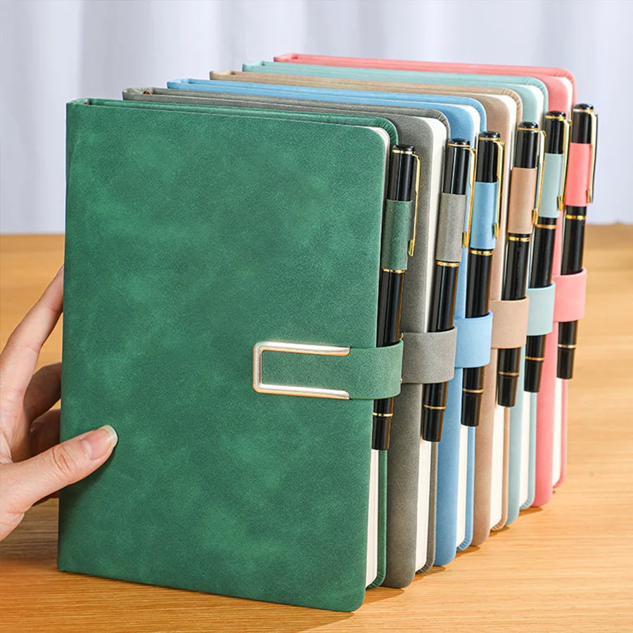 Elegantes A5 Leder-Notizbuch mit U-Schnalle, personalisiertes Softcover, 6 Farben