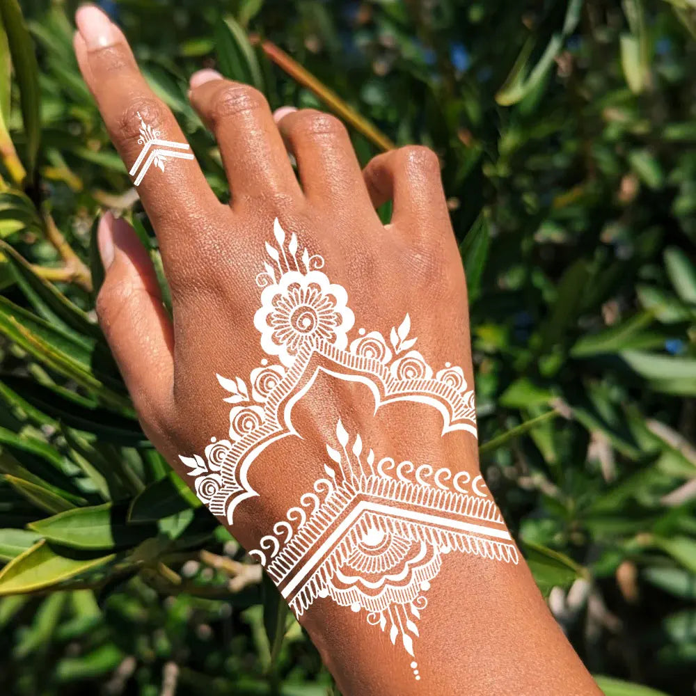Weiße Henna Temporäre Tattoos für Frauen Hand Mehndi Party Körperkunst