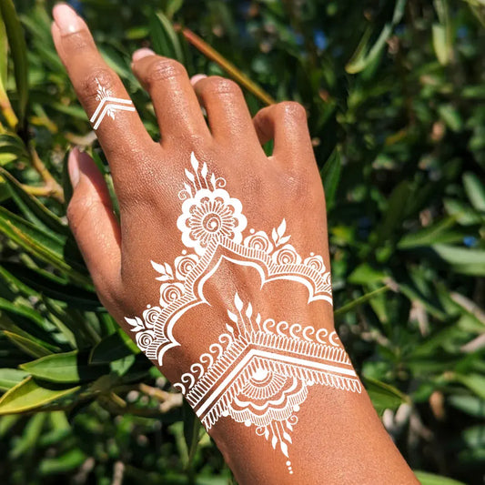 Weiße Henna Temporäre Tattoos für Frauen Hand Mehndi Party Körperkunst