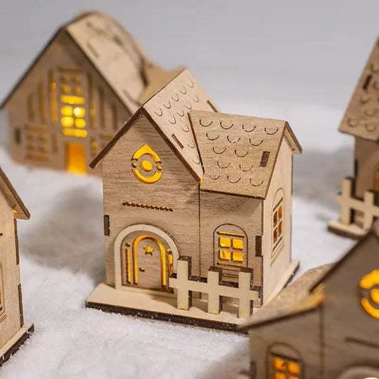 Weihnachtsbeleuchtung Holzhaus Dekoration mit warmem LED-Licht