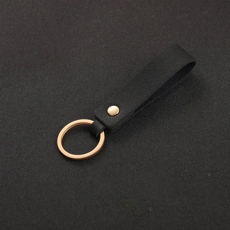 Eleganter PU Leder Schlüsselanhänger mit Metallring als Geschenk