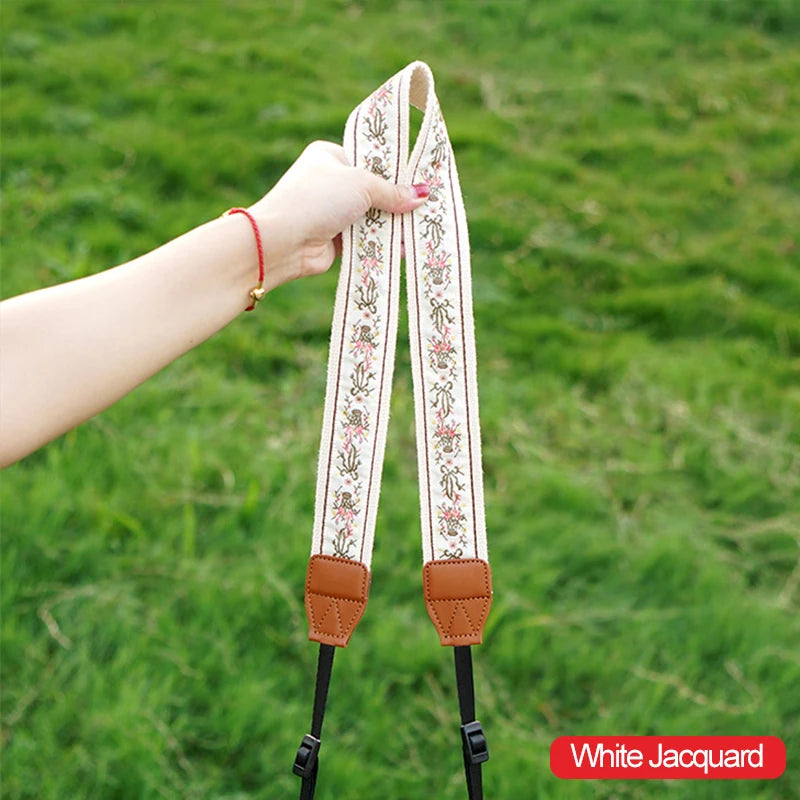 Breiter Vintage Kameragurt mit Blumenmuster für DSLR Kompatibel