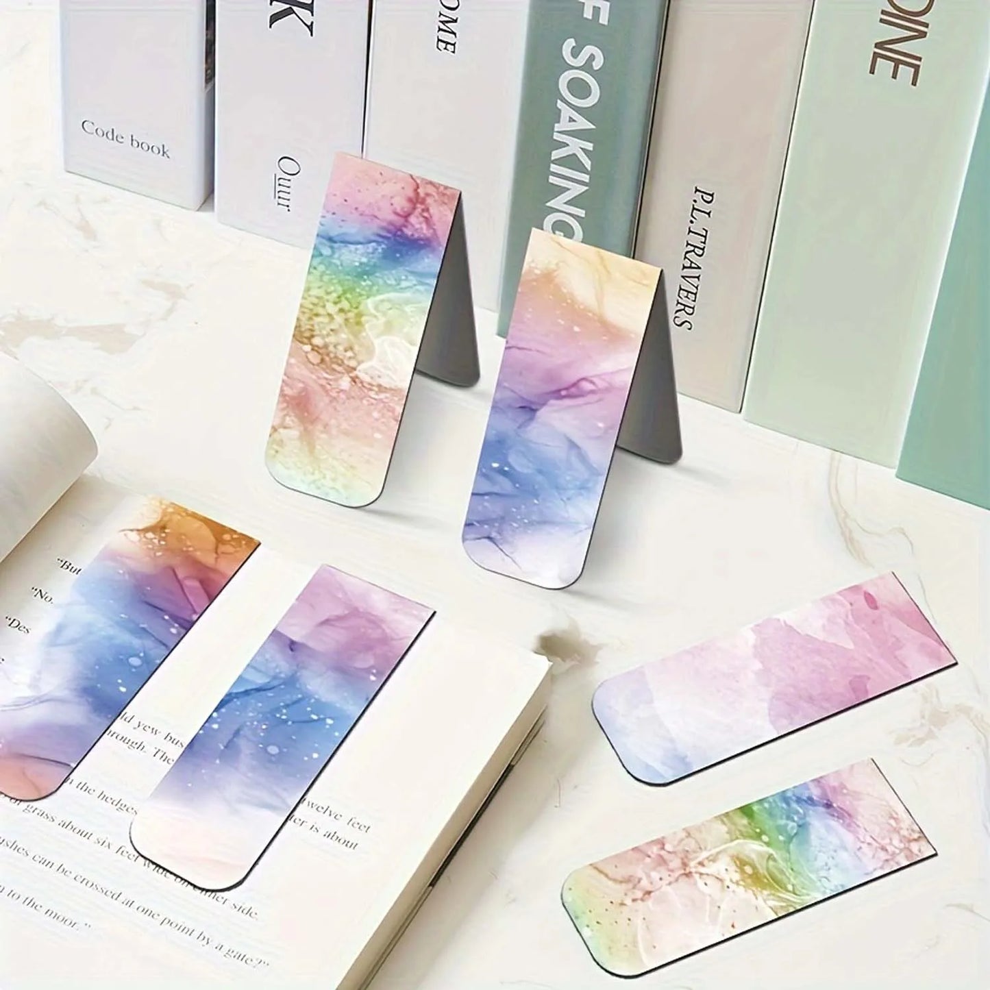 Magnetisches Lesezeichen Set mit künstlerischer Tintenillustration
