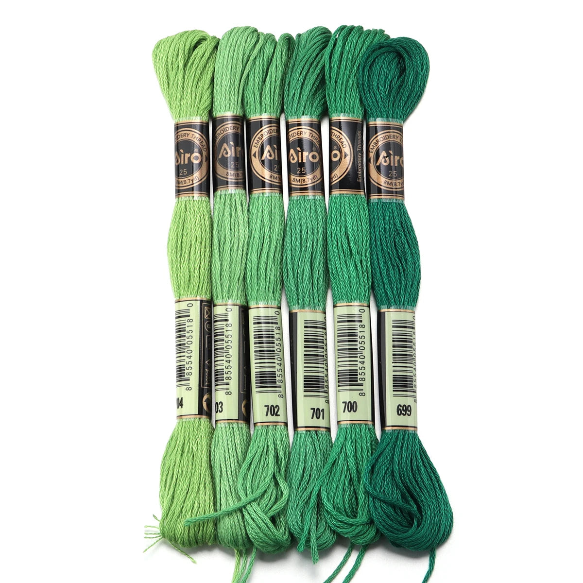 Umfangreiches Set Stickgarn für Handarbeiten mit bunten Farben