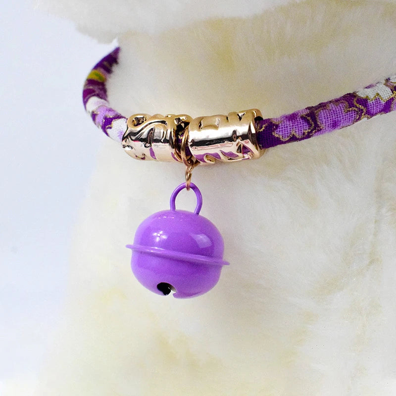 Japanischer Stil Haustierhalsband aus Baumwolle mit Glocke Verstellbar