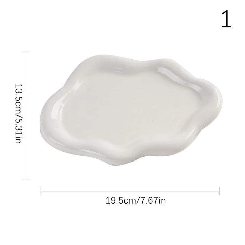 Kreatives Schmuckablage Tablett in Wolkenform aus Keramik