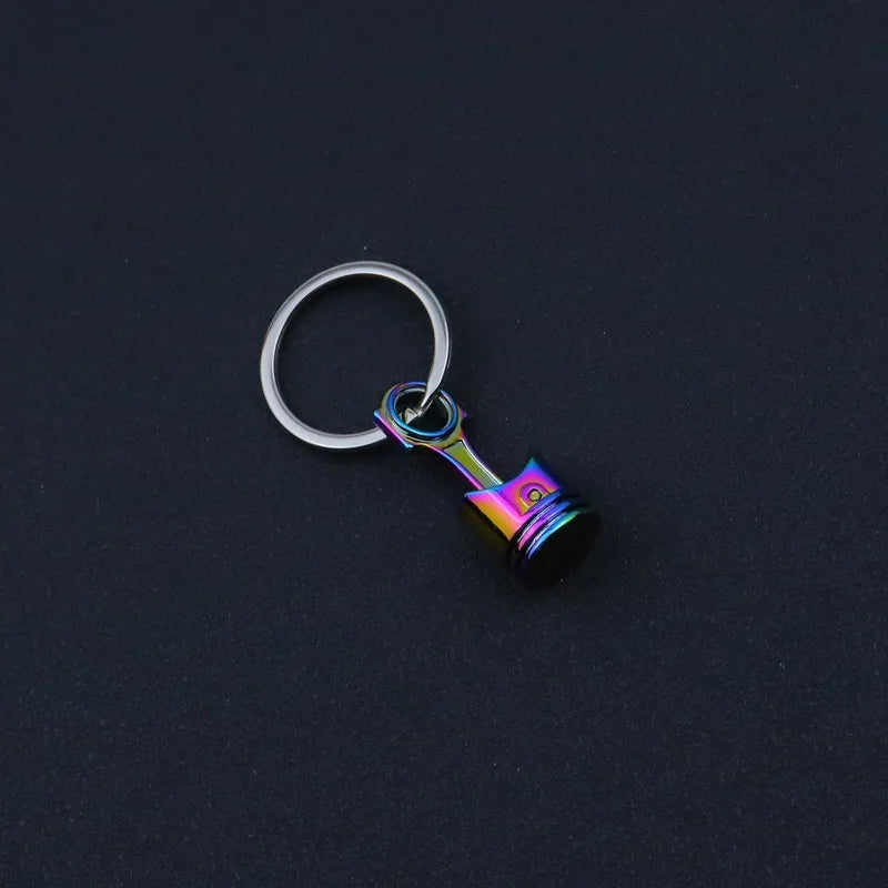 Robuster Edelstahl Schlüsselanhänger im Autoteile-Design – Perfektes Männergeschenk