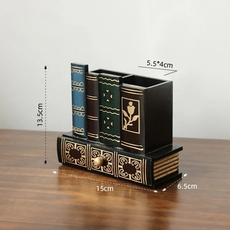 Europäischer Stifthalter aus Holz im Vintage Stil