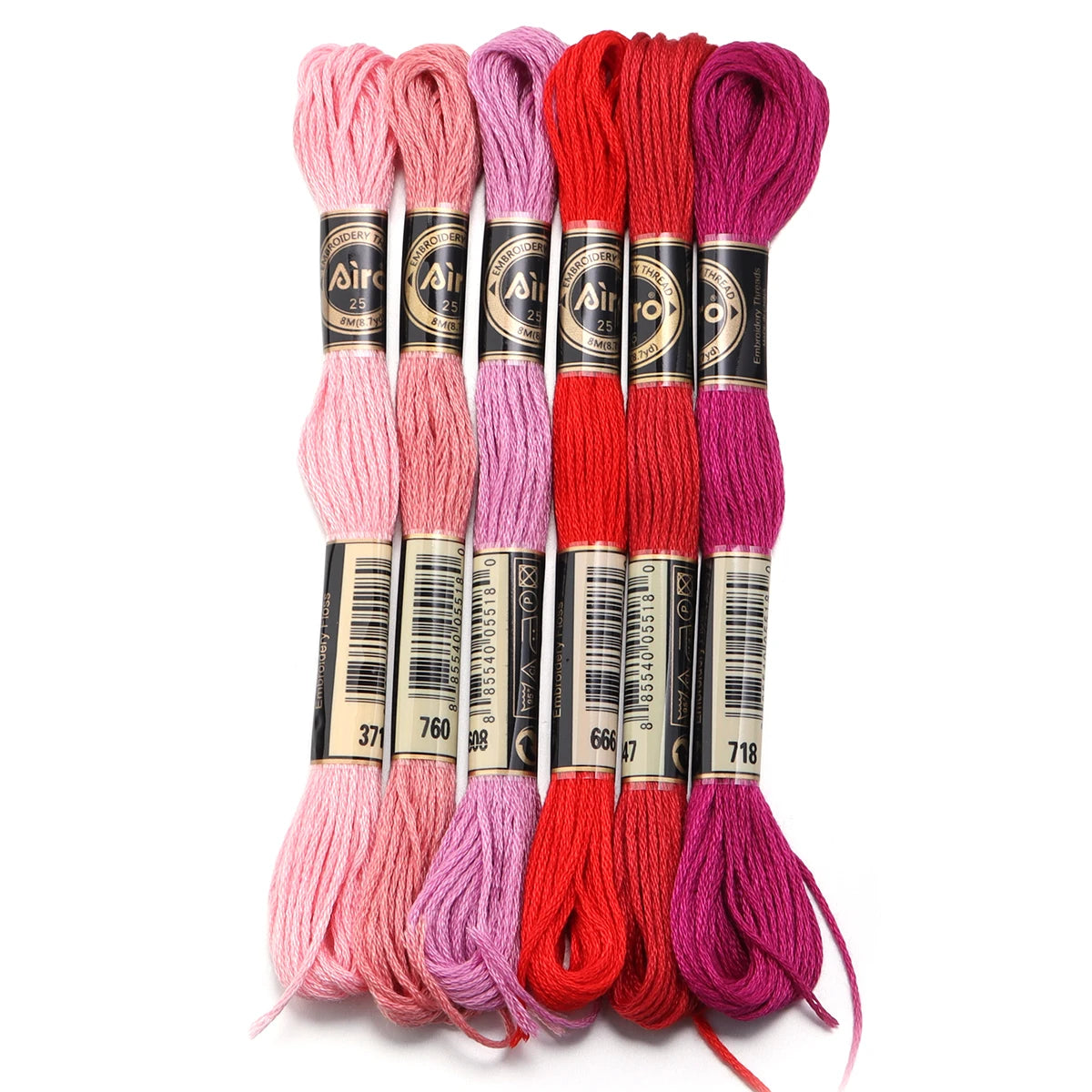 Umfangreiches Set Stickgarn für Handarbeiten mit bunten Farben