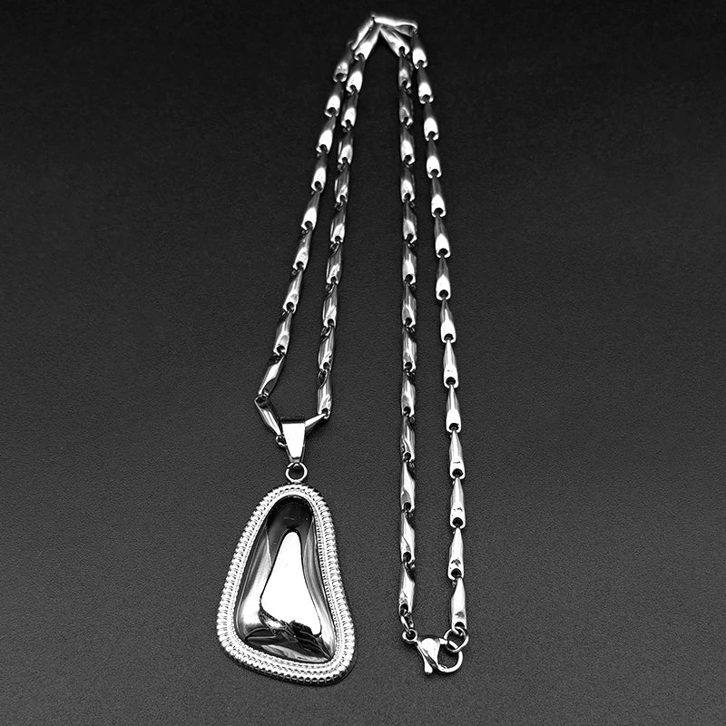 Hip-Hop Edelstahl Halskette mit unregelmäßigem dreieckigem Anhänger Unisex