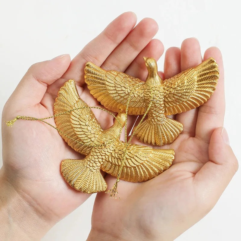 Festlicher Taubenanhänger für stimmungsvolle Feiertage