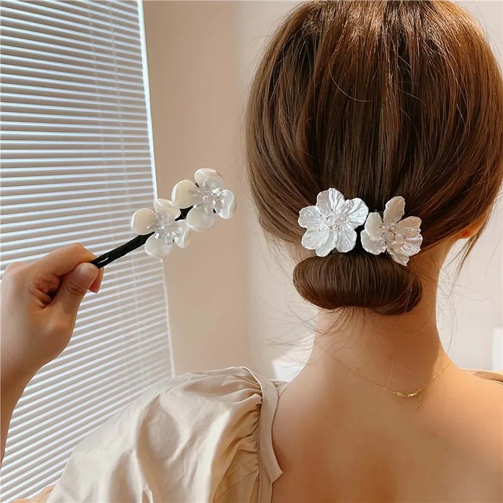 Blumenförmiger Magic Bun Maker Haarstyling Helfer für Frauen