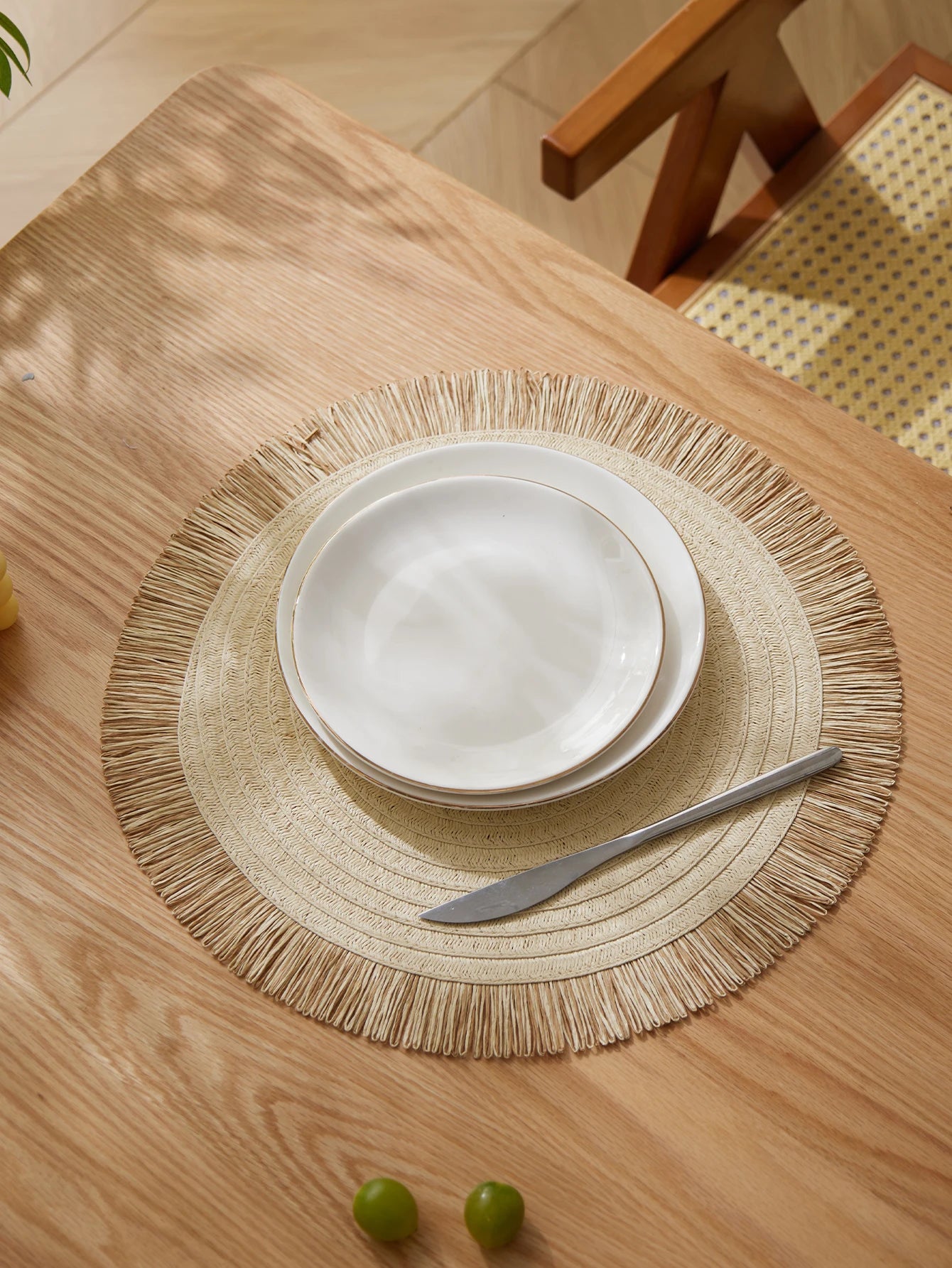 Rundes Tischset aus Papiergewebe im Nordic Stil – Beige Untersetzer