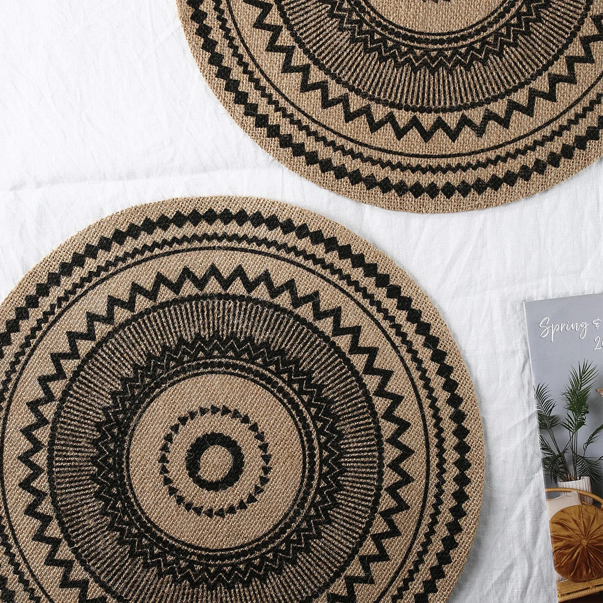 Hitzebeständiges Boho Tischset aus Jute Leinen mit Wellenmuster