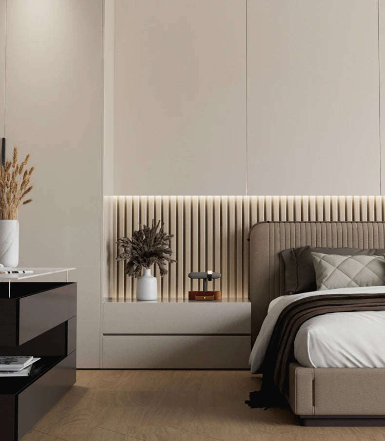 Praktischer Schmuck Organizer aus Holz mit vielseitigen Haltern