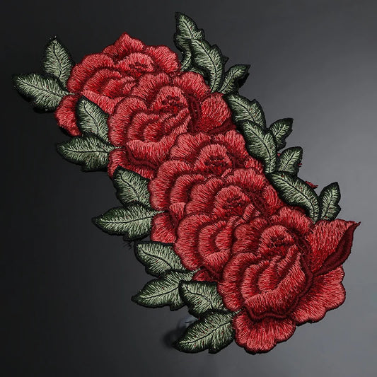5-er Set Rote Blüten Stickerei Patches für Kleidung und Taschen