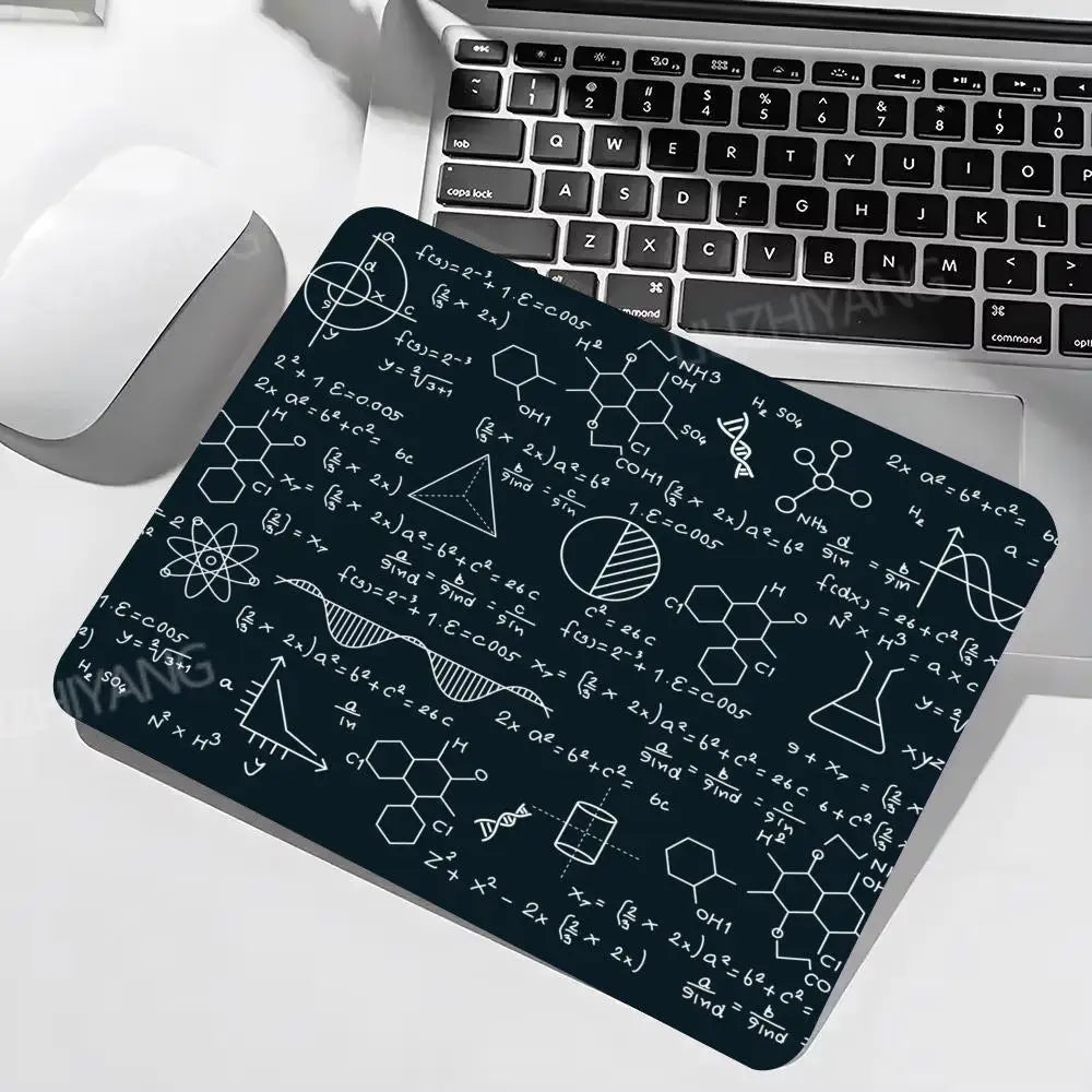 Anti Rutsch Mauspad für Computer Büro und Gaming mit Formel Design