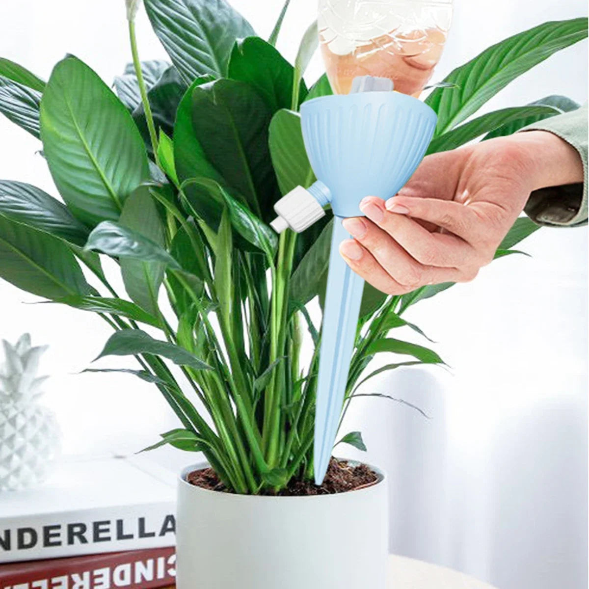 Verstellbares Tropfbewässerungssystem für Pflanzen im Garten