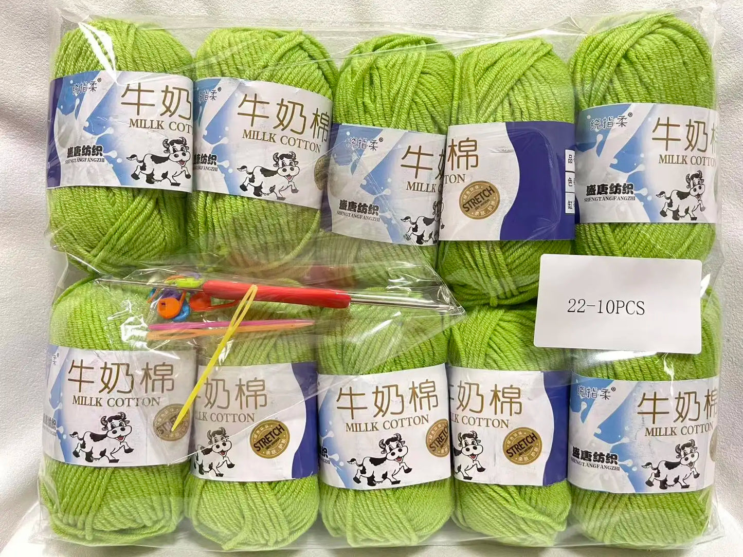 Vielseitiges farbiges Acryl Strickgarn für kreative DIY Projekte