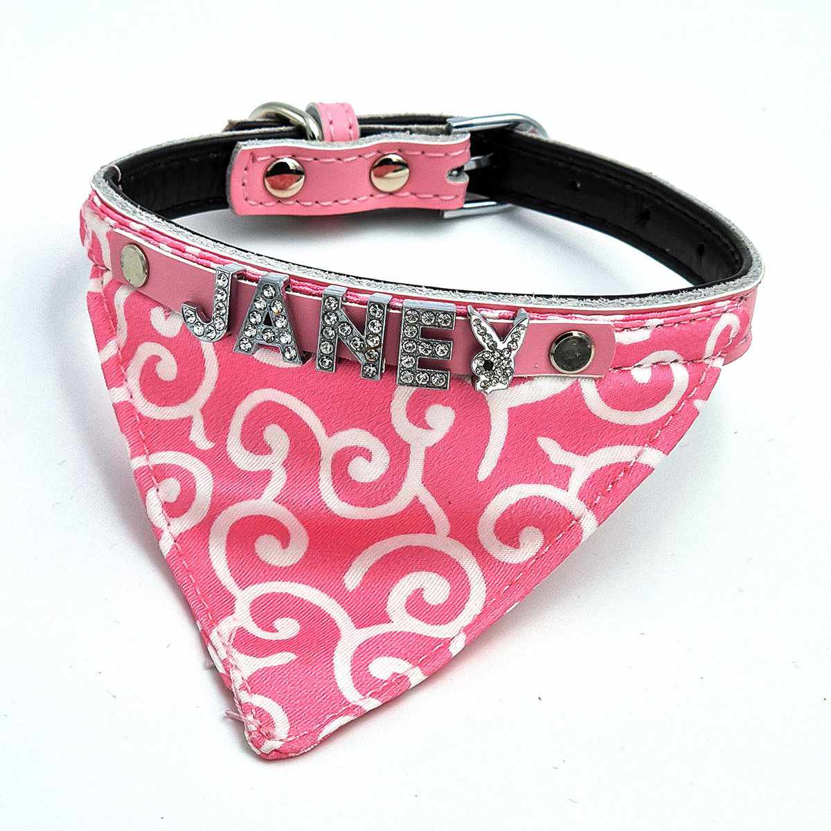 Personalisierbares Hundehalstuch mit Lederhalsband und Glitzerbuchstaben